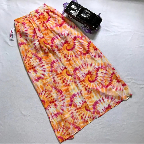 The Edit by 17 New Walk Through Shorts Various - Picture 6 of 13